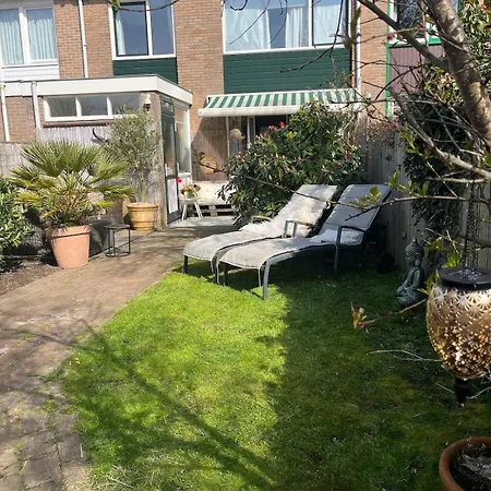 House With Lots Of Character And Holiday home Bergen